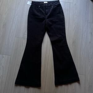 Shyanne NWT Flare Black Denim Women’s size 30 x 34L Jeans